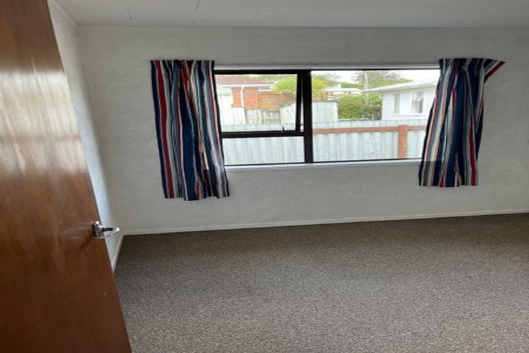 Photo of property in 62 Routley Drive, Glen Eden, Auckland, 0602