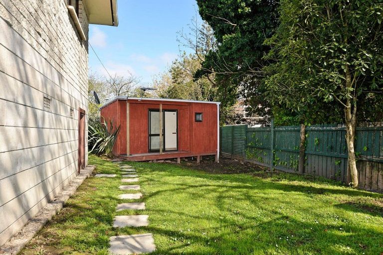 Photo of property in 2/222 Hillside Road, Papatoetoe, Auckland, 2025
