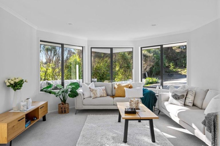 Photo of property in 72 Blue Heron Rise, Stanmore Bay, Whangaparaoa, 0932