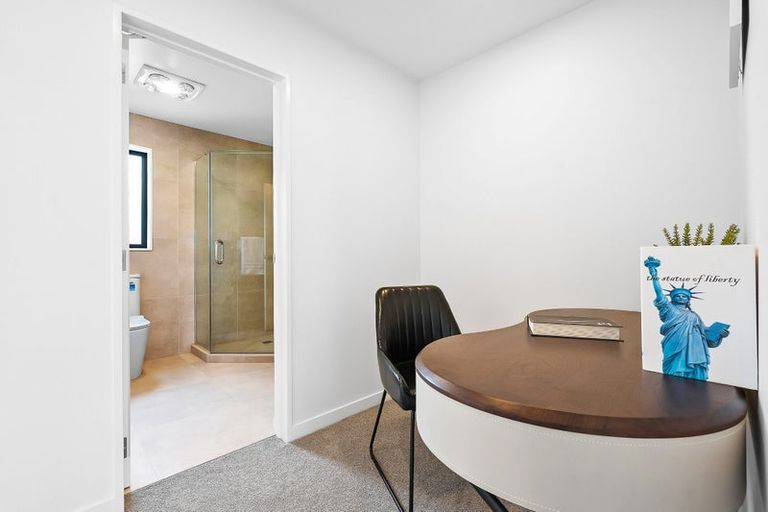 Photo of property in 10d Starling Place, Ranui, Auckland, 0612
