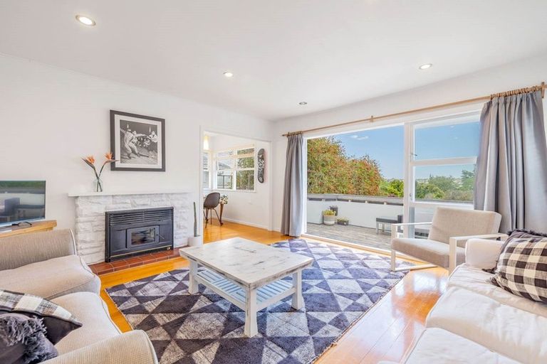 Photo of property in 37 Rosalind Road, Glenfield, Auckland, 0629