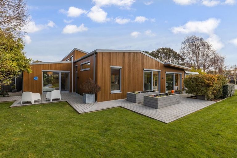 Photo of property in 3 Bressay Way, Waikanae, 5036