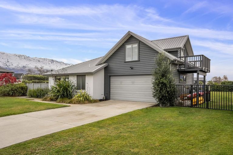 Photo of property in 27 De Bettencor Place, Mount Pisa, Cromwell, 9383