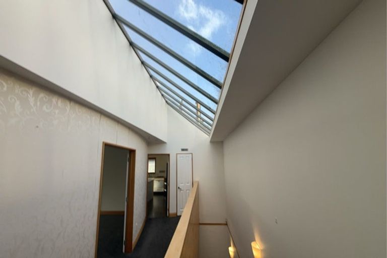 Photo of property in 44b Victoria Road, New Plymouth, 4310