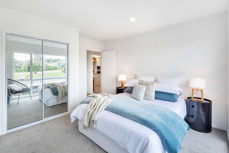 Photo of property in 1/52 Makora Road, Massey, Auckland, 0614