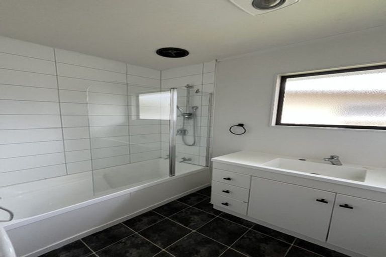 Photo of property in 363 Cambridge Road, Hillcrest, Hamilton, 3216