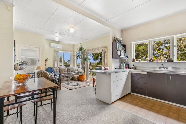 Photo of property in 33 Needham Road, Paerata, Drury, 2578