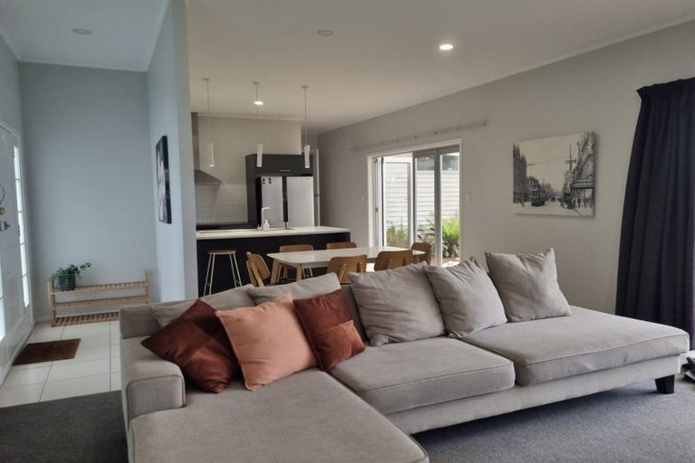 Photo of property in 1/458 Great South Road, Opaheke, Papakura, 2113