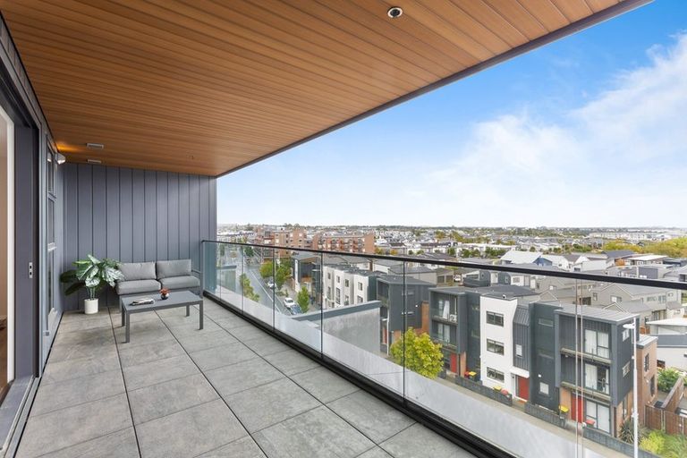 Photo of property in 403/2 Onekiritea Road, Hobsonville, Auckland, 0616