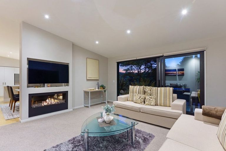 Photo of property in 154 Ngarara Road, Waikanae, 5391
