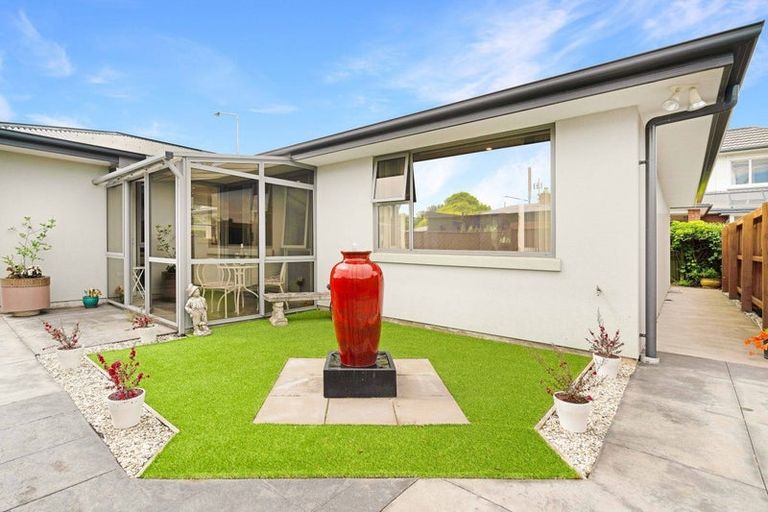 Photo of property in 61 Colombo Street, Cashmere, Christchurch, 8022