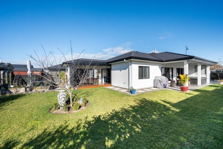 Photo of property in 10 Ruahine Road, Poraiti, Napier, 4112