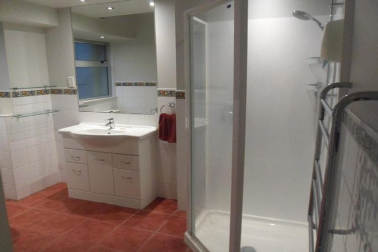 Photo of property in Jerningham Apartments, 20 Oriental Terrace, Oriental Bay, Wellington, 6011