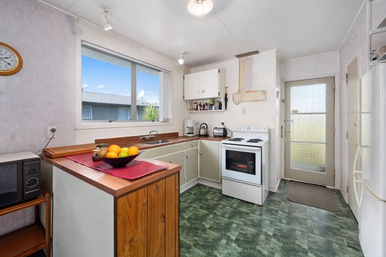 Photo of property in 30 Bay Grove, Pukehangi, Rotorua, 3015