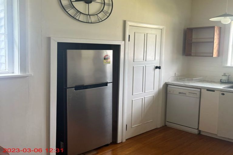 Photo of property in 83 Sunshine Avenue, Karori, Wellington, 6012