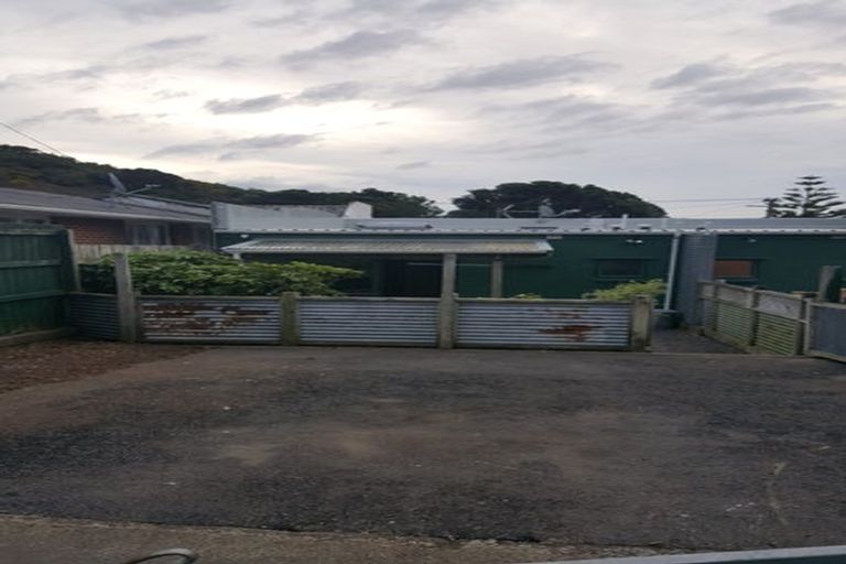 Photo of property in 69 Raukawa Street, Strathmore Park, Wellington, 6022