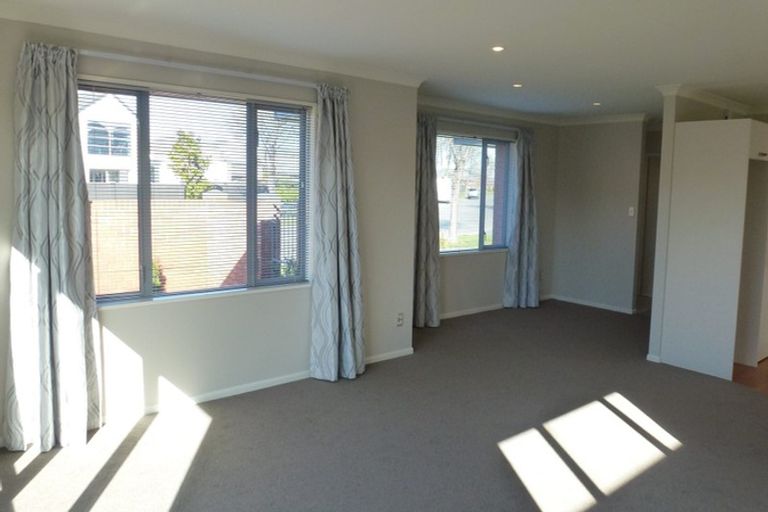 Photo of property in 49a Mcmahon Drive, Aidanfield, Christchurch, 8025