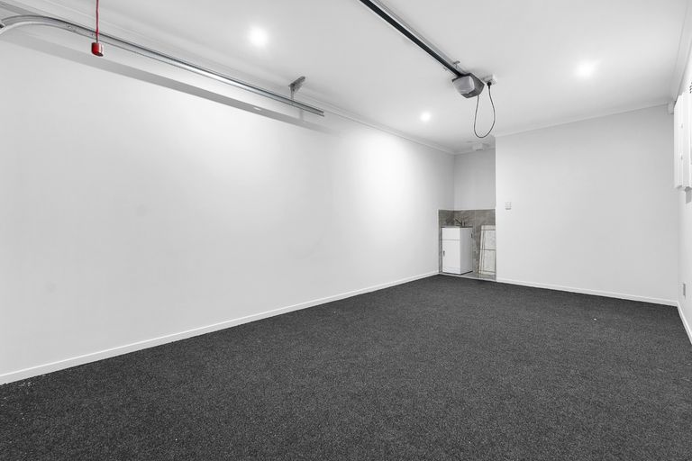 Photo of property in 26b Russell Road, Manurewa, Auckland, 2102