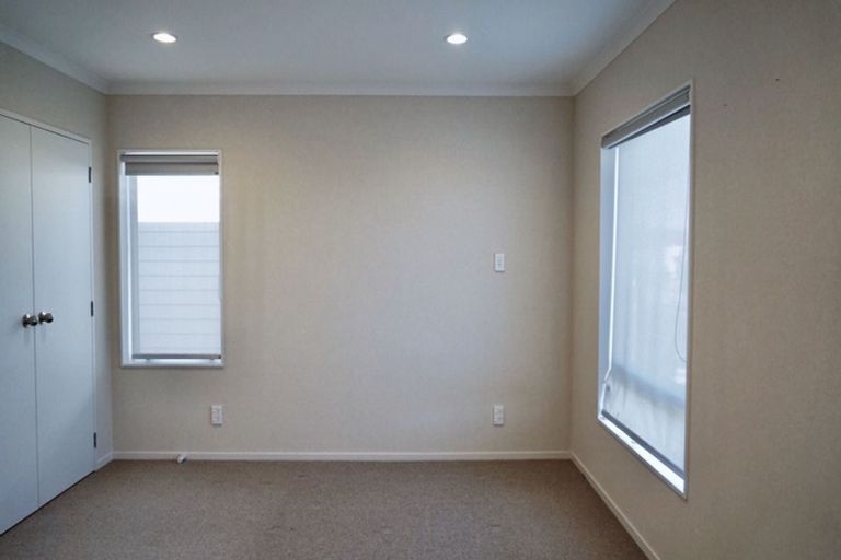 Photo of property in 100 Flat Bush School Road, Flat Bush, Auckland, 2019