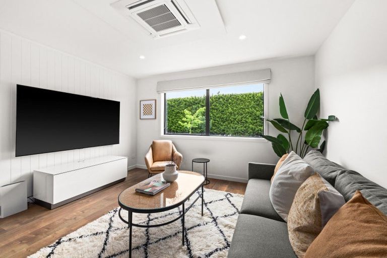 Photo of property in 2 Hikawera Drive, Frimley, Hastings, 4120