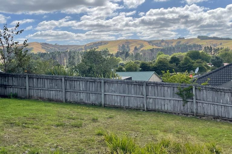 Photo of property in 12 Te Kauri Place, Helensville, 0800