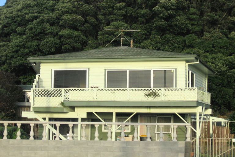 Photo of property in 162 Saint Andrews Road, Plimmerton, Porirua, 5026