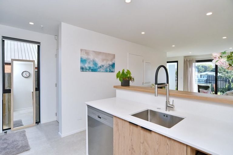 Photo of property in 1/80 Milton Street, Somerfield, Christchurch, 8024
