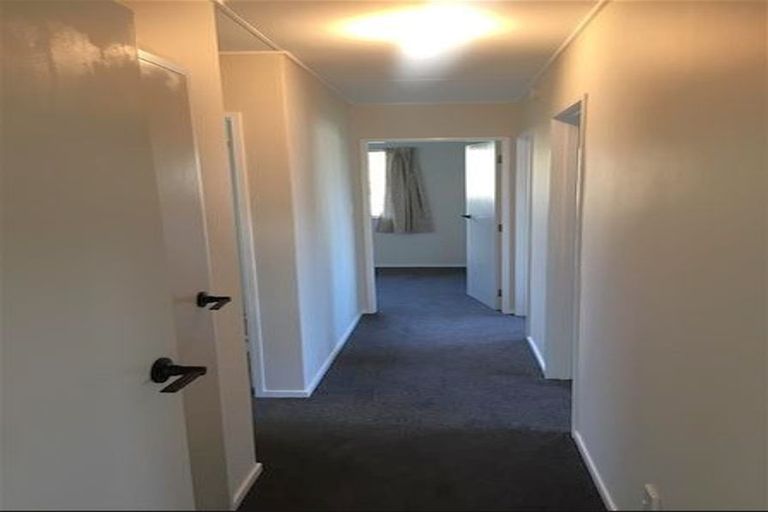 Photo of property in 16 Jeffares Place, Taradale, Napier, 4112