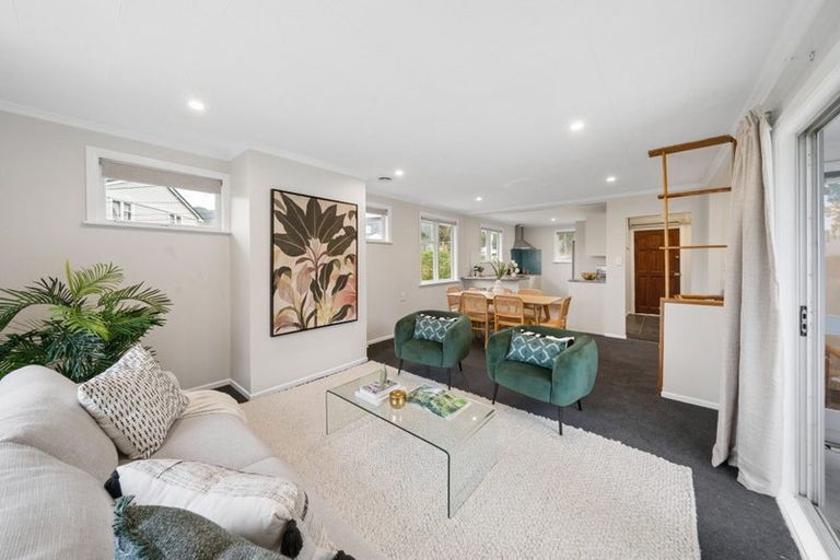 Photo of property in 31 August Street, Stokes Valley, Lower Hutt, 5019