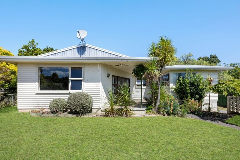 Photo of property in 5 Phillips Place, Havelock North, 4130