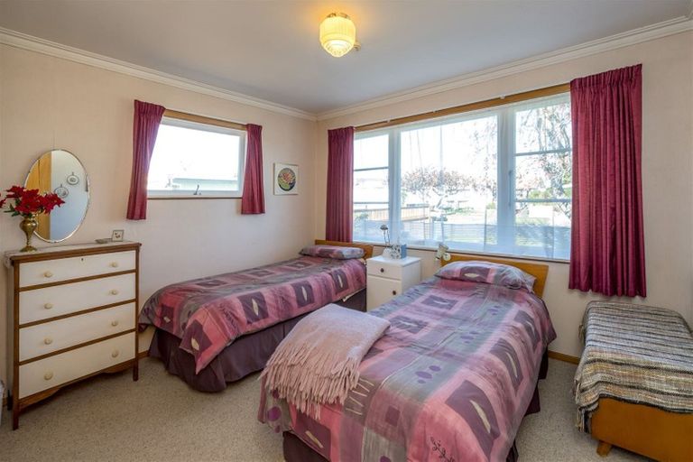 Photo of property in 27 Tawa Street, Levin, 5510