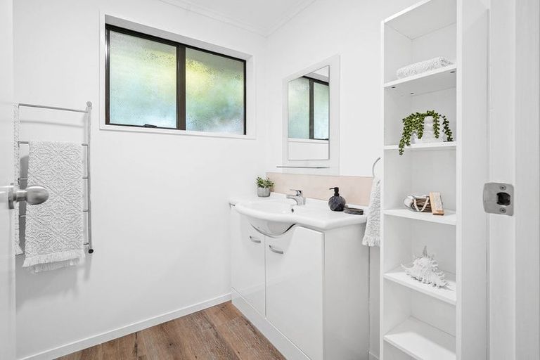 Photo of property in 2/302a Ilam Road, Burnside, Christchurch, 8053