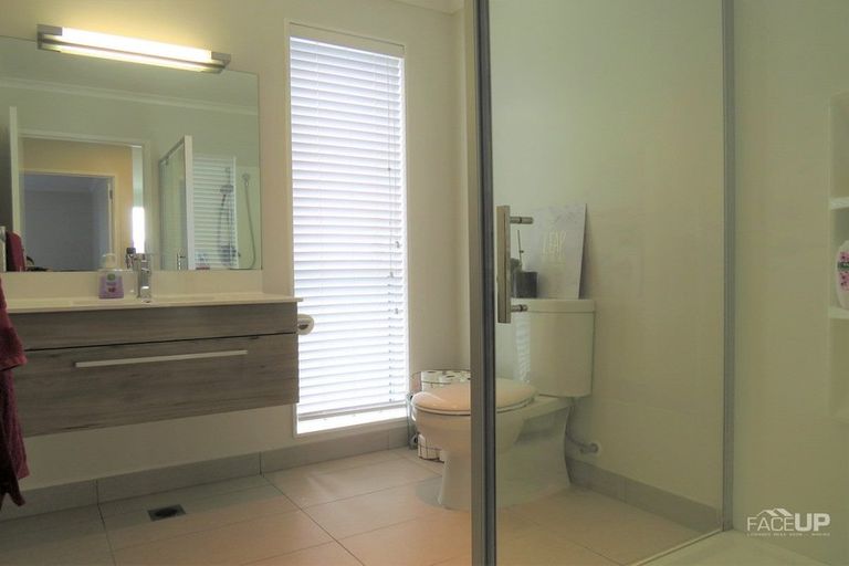 Photo of property in 26 Oioi Road, Hobsonville, Auckland, 0616