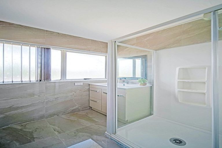 Photo of property in 28c James Road, Manurewa, Auckland, 2102