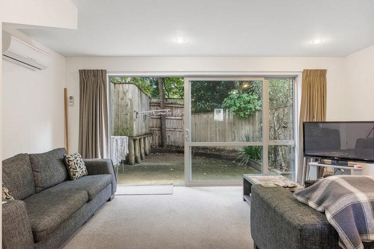 Photo of property in 2/2 Chelmsford Street, Ngaio, Wellington, 6035