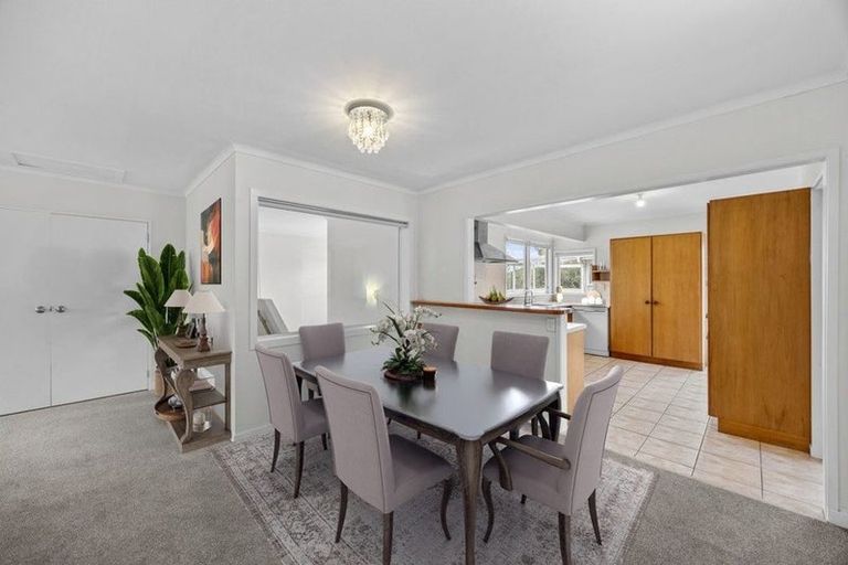 Photo of property in 7 Lewis Road, Pakuranga, Auckland, 2010