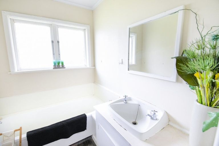 Photo of property in 13 Armour Place, Onekawa, Napier, 4110