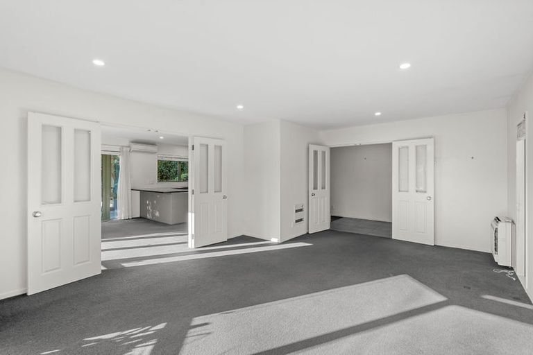 Photo of property in 6a Braco Place, Burnside, Christchurch, 8041