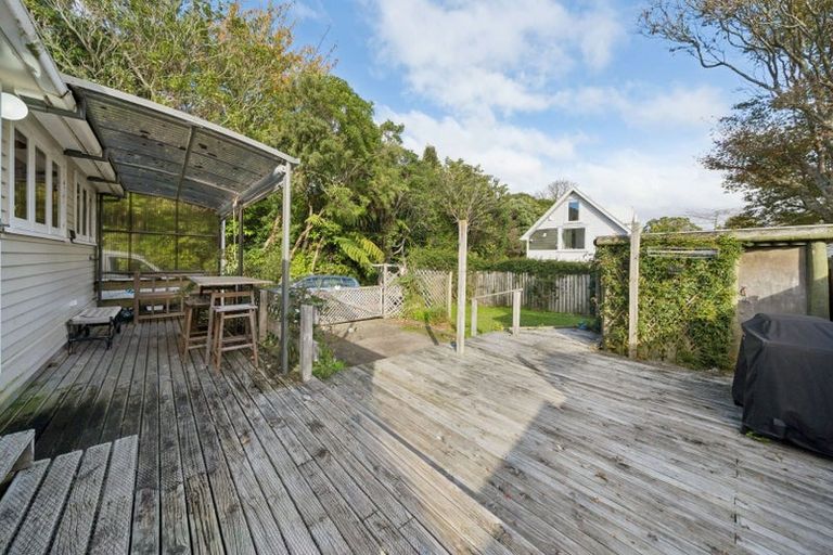 Photo of property in 26 Burma Road, Khandallah, Wellington, 6035