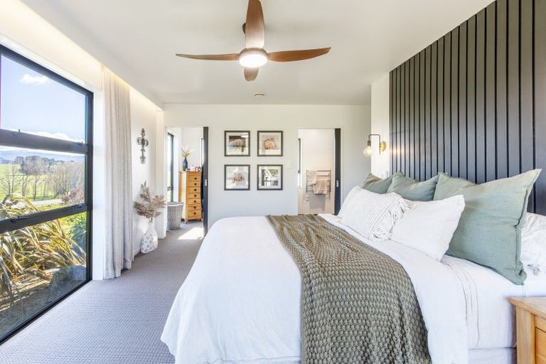 Photo of property in 14 Centre Road, Matamau, Dannevirke, 4977