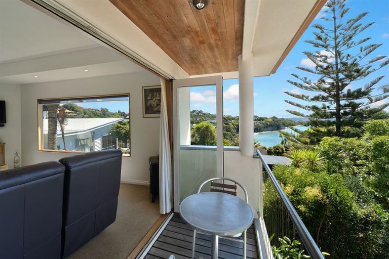 Photo of property in 53 Duncansby Road, Stanmore Bay, Whangaparaoa, 0932