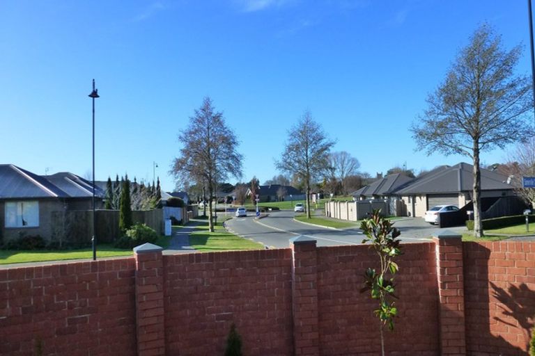 Photo of property in 49a Mcmahon Drive, Aidanfield, Christchurch, 8025