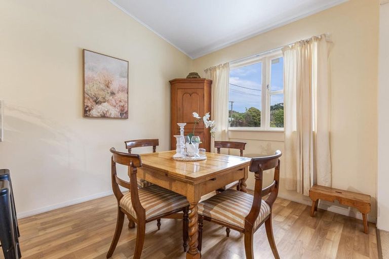 Photo of property in 9 Toenga Road, Pukerua Bay, 5026