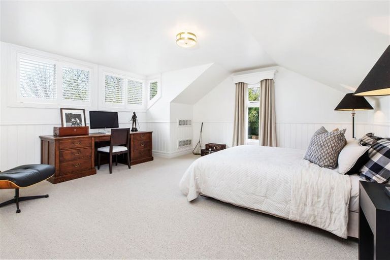 Photo of property in 8 Wood Lane, Fendalton, Christchurch, 8014