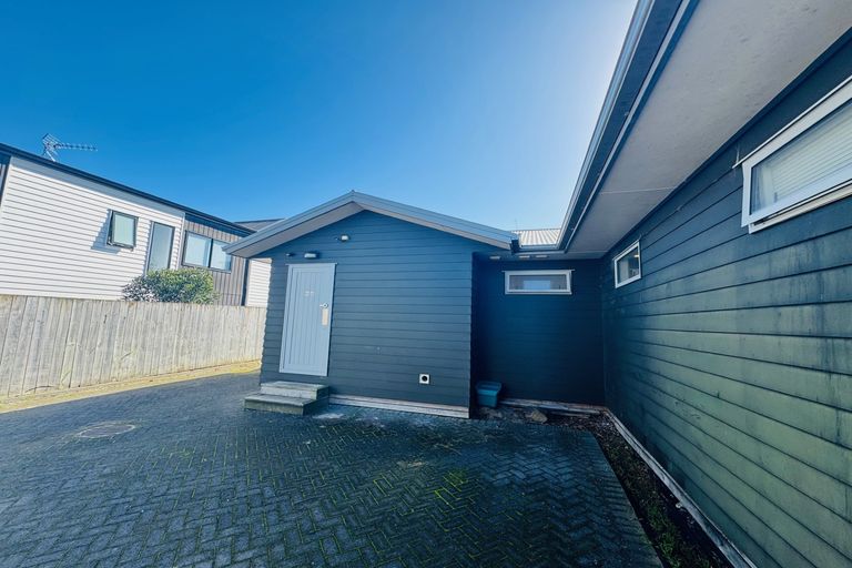 Photo of property in 2/54 May Street, Hamilton East, Hamilton, 3216