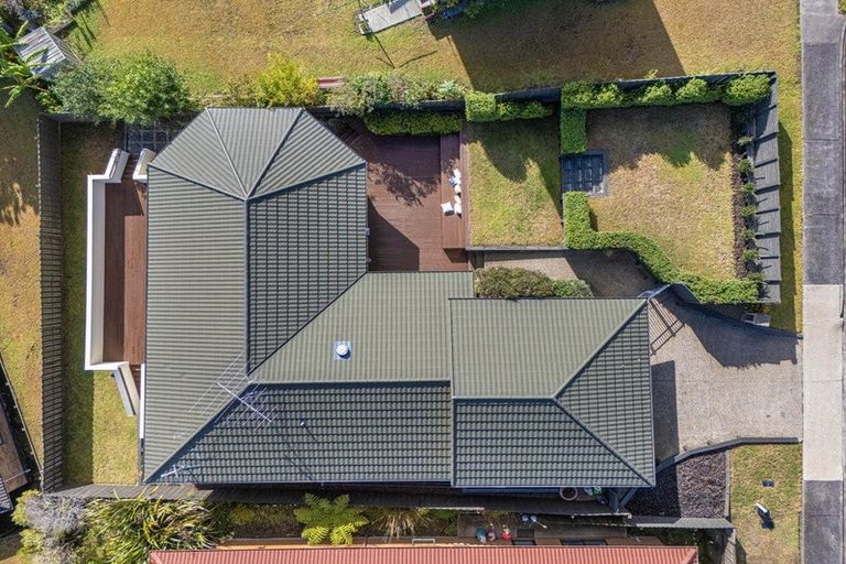 Photo of property in 35 Black Teal Close, Unsworth Heights, Auckland, 0632