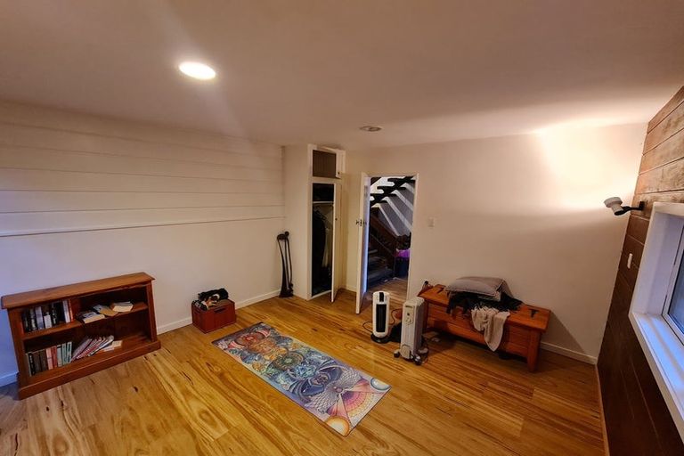 Photo of property in 81 Chamberlain Road, Karori, Wellington, 6012