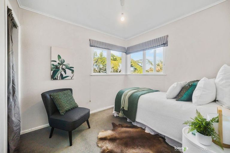 Photo of property in 4 Huntingdon Street, Northland, Wellington, 6012