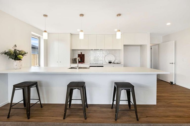 Photo of property in 10 Waituna Street, Pegasus, 7612