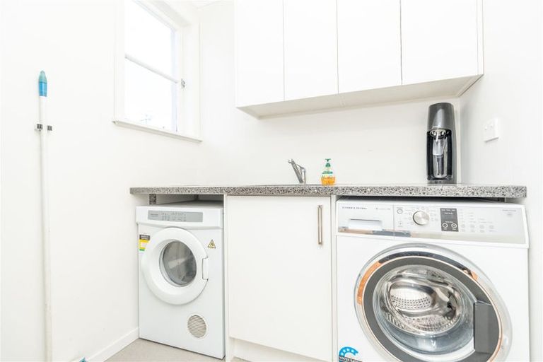 Photo of property in 8 Nixon Street, Hamilton East, Hamilton, 3216